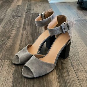 Gray heels